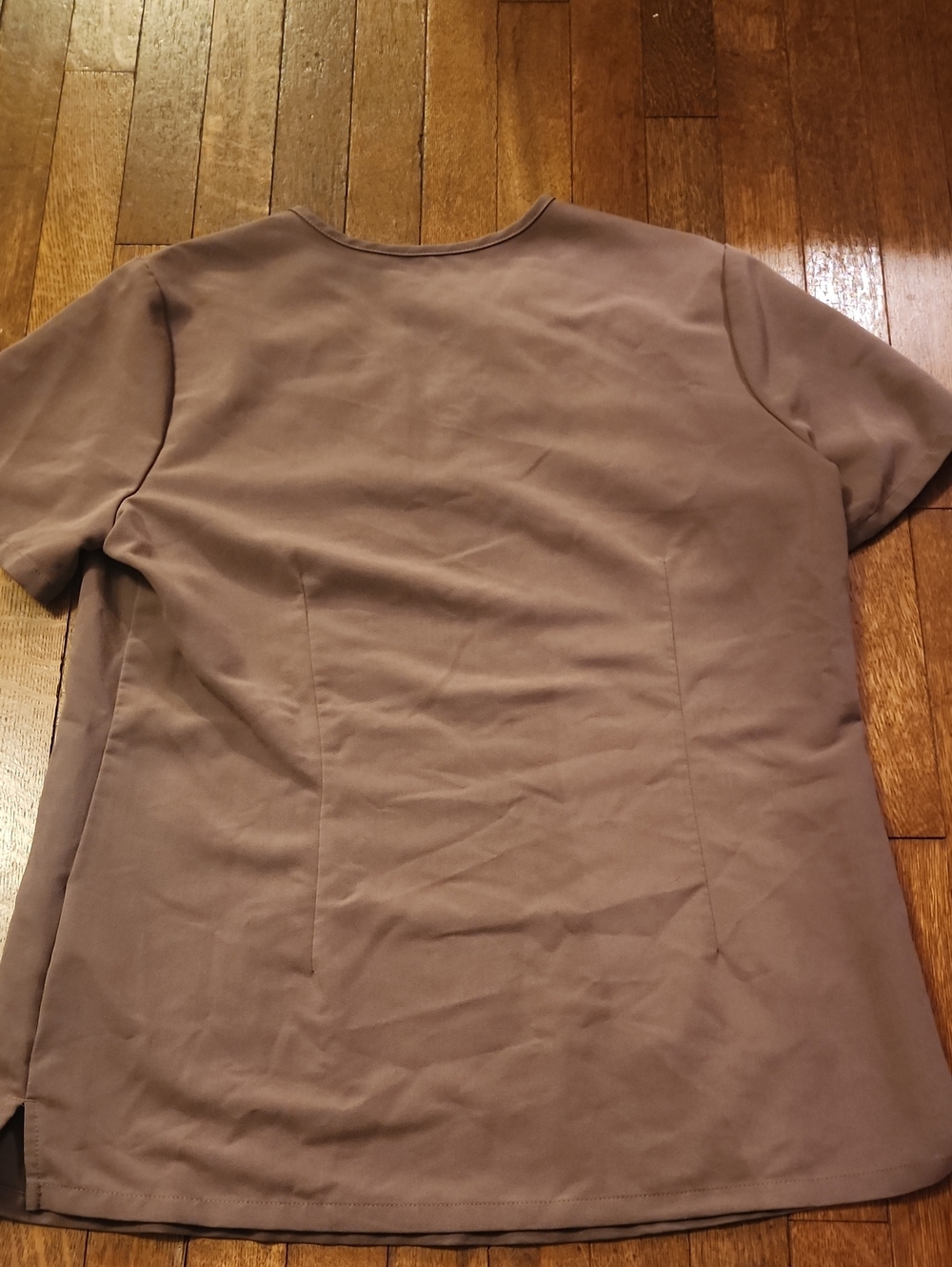 Figs Technical Collection Top And Jogger Pants in Smoky Taupe. S - Picture 6 of 6
